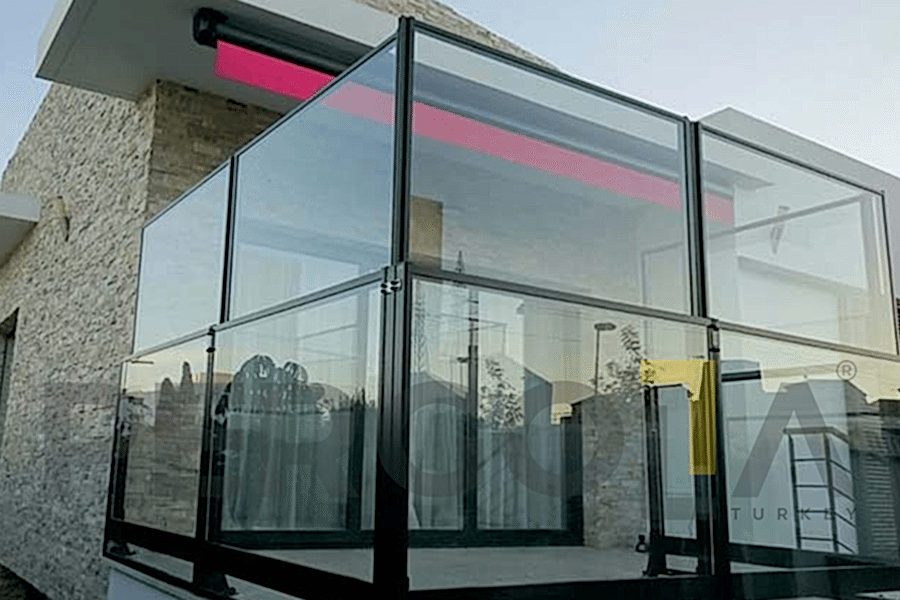 Manual Guillotine Wind Break System